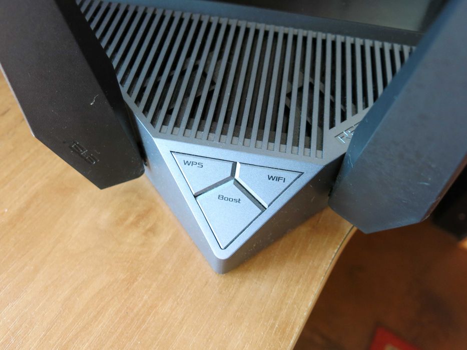 Роутер ігровий WiFi6 Asus GT-AXE11000 мінімальна затримка по WiFi