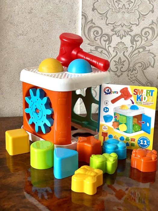 Розвиваюча іграшка дитячий куб сортер