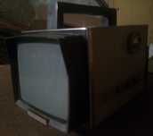 Radziecki telewizor turystyczny