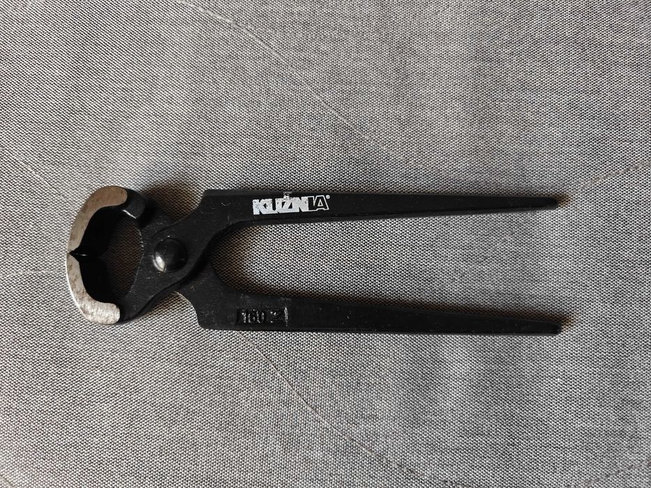 Obcęgi do gwoździ 160 mm lakierowane Kuźnia
