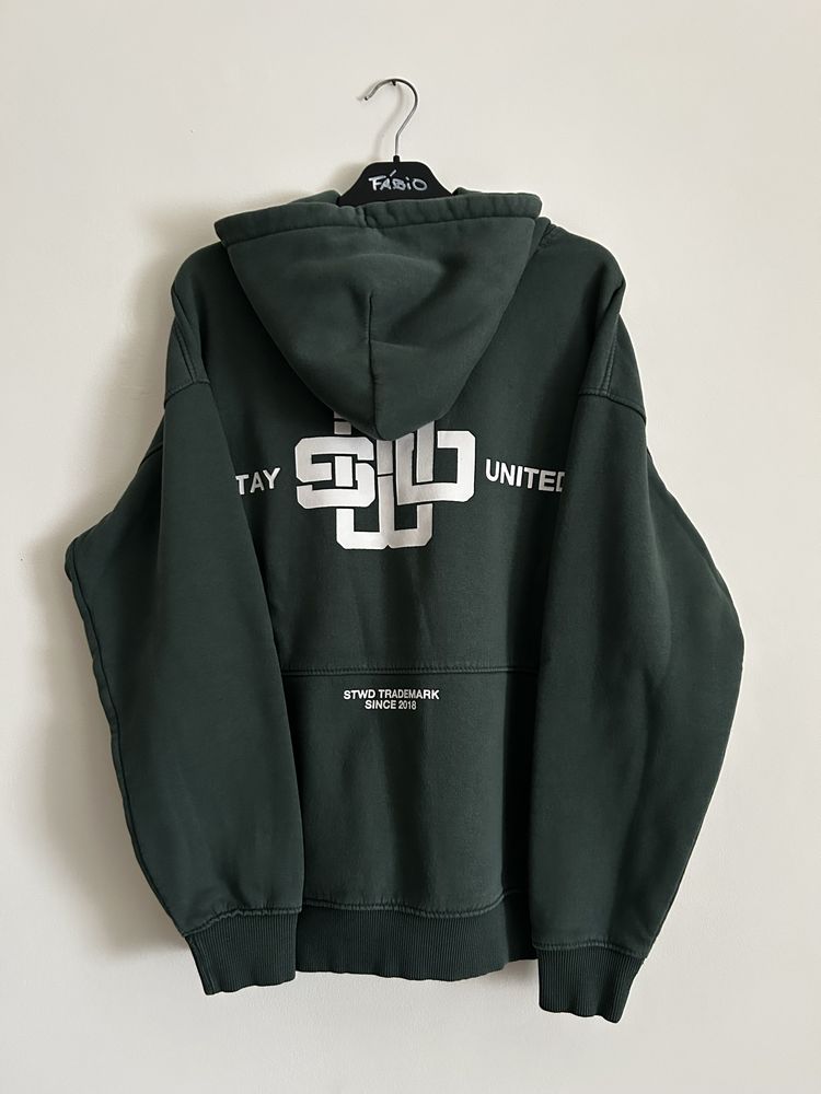 Sweatshirt com capuz verde STWD