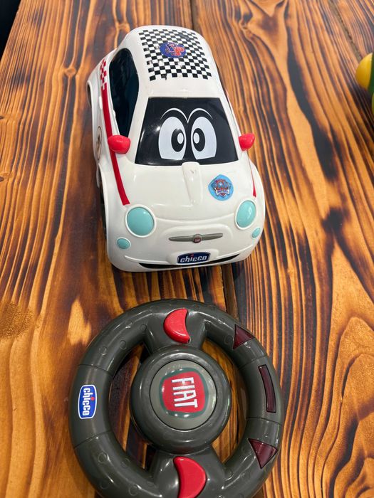 Chicco Fiat 500 z pilotem
