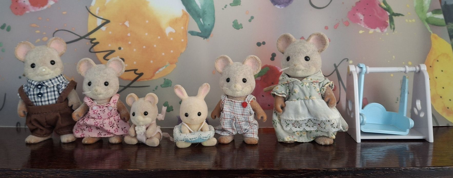 Figurki sylvanian families myszki + baby króliczek i huśtawka