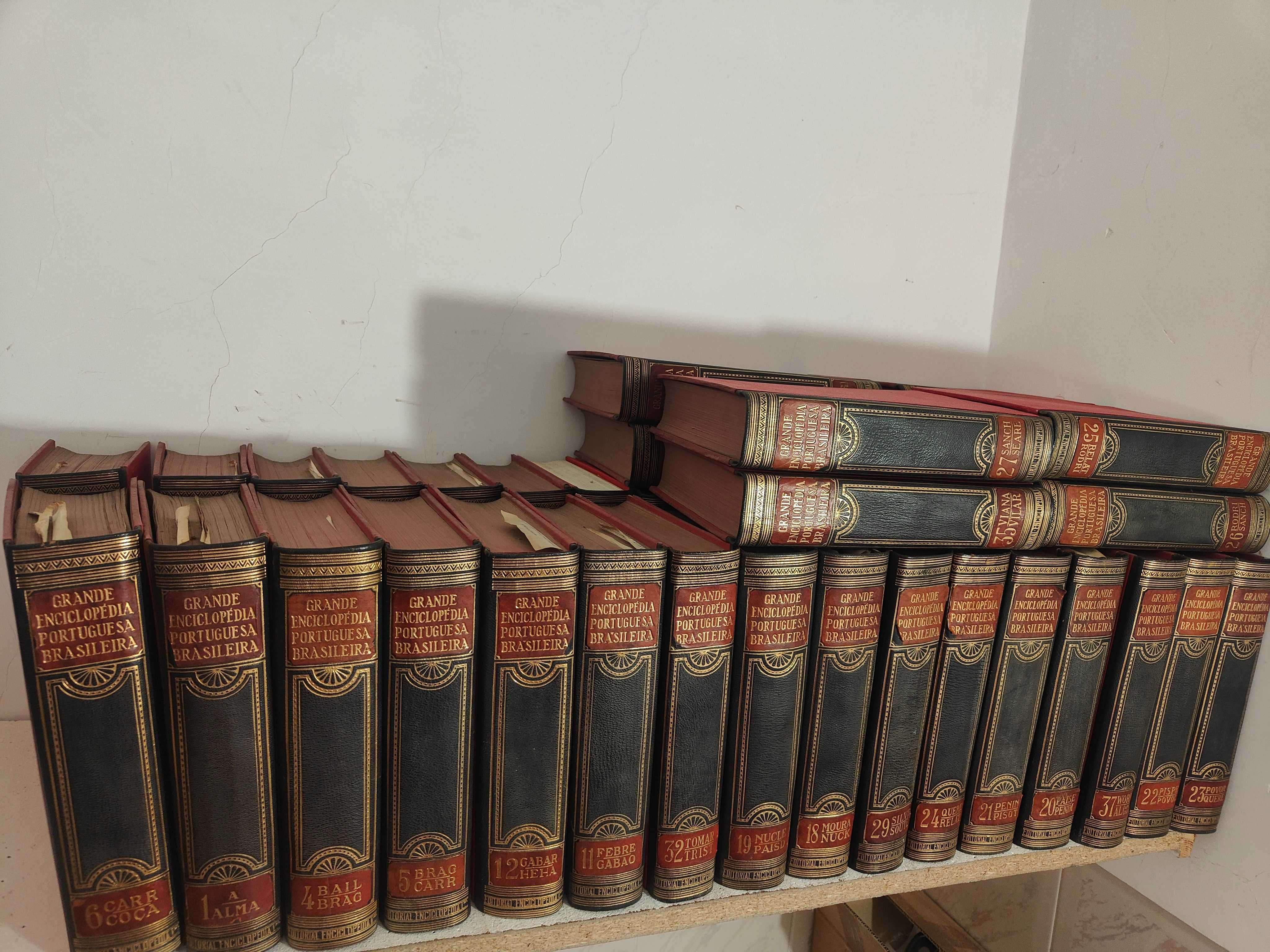 Grande Enciclopédia Portuguesa e Brasileira Completa 40 Volumes