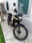 UM DSR Adventure TT 125 (Garantia até Agosto 2027)