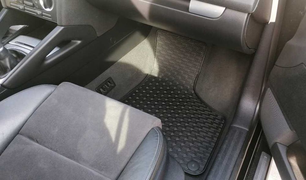 Dywaniki samochodowe GUMOWE do Audi 80 A3 A4 A5 A6 A7 A8 Q3 Q5 Q7