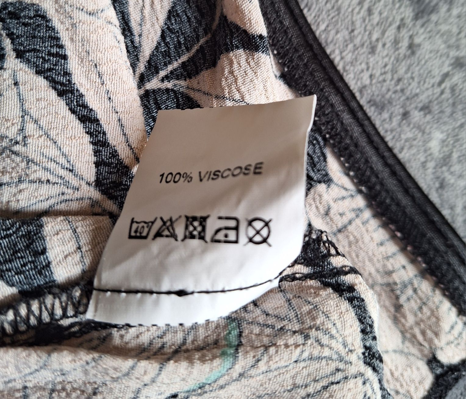 Sukienka midi z rozcięciem na nogę Top Shop 100 % wiskoza rozmiar XS