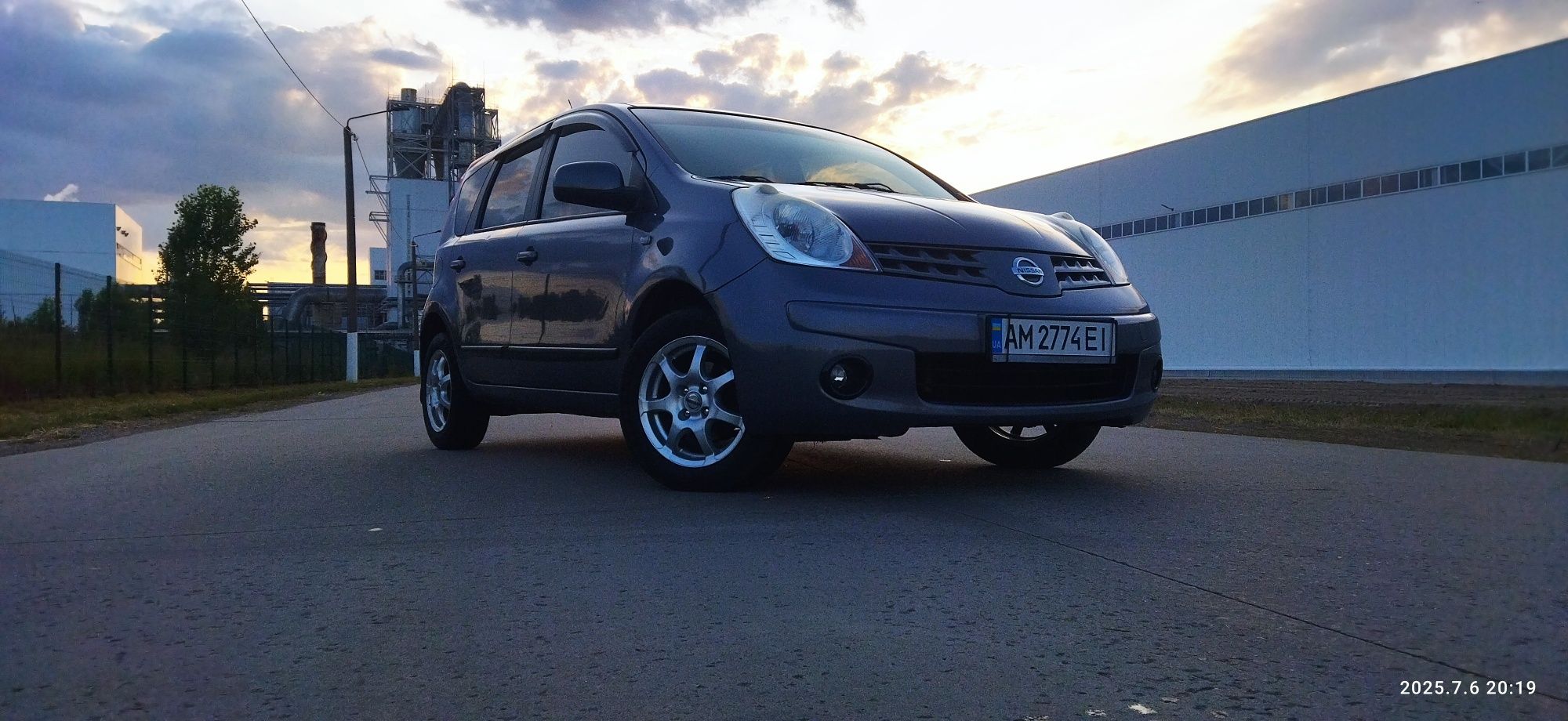 Продам автомобіль Нисан Ноте 2007р.в