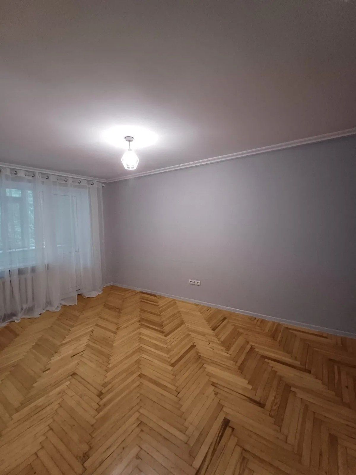 Продам 1 ком. квартиру в центре, ул. Независимой Украины 2/5