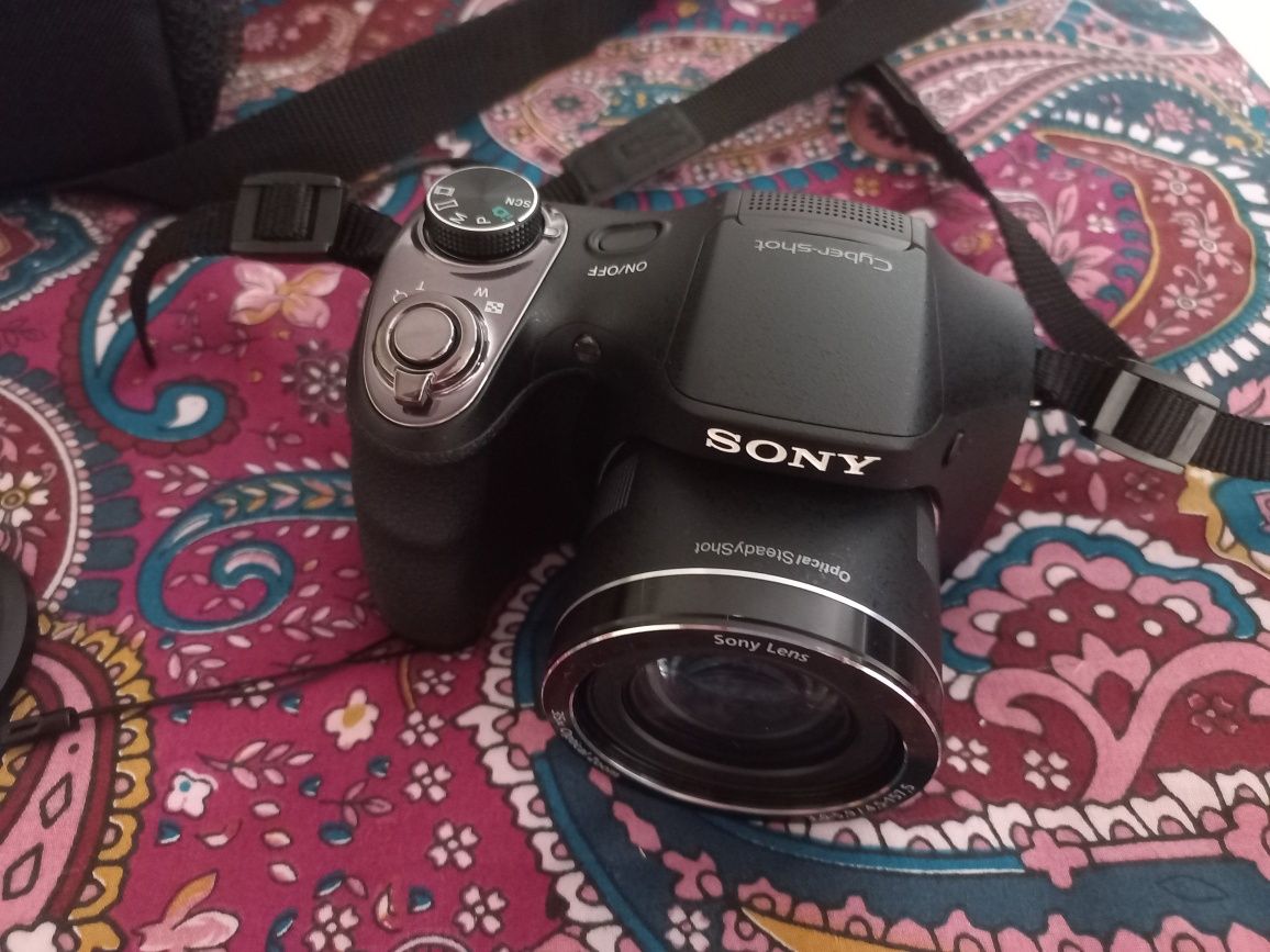 Vendo máquina fotográfica 20 megapixels