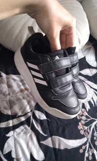 Czarne chłopięce buty adidas