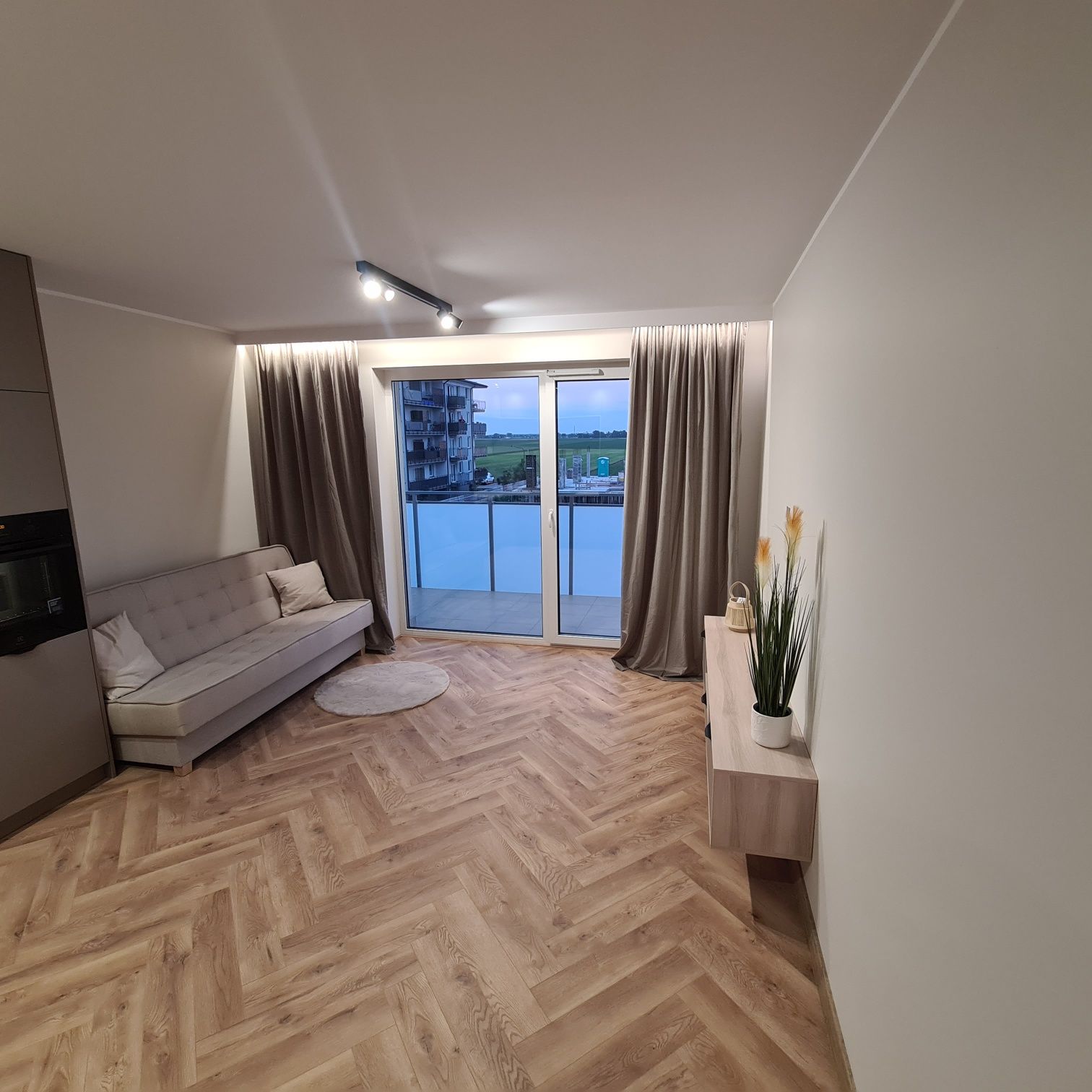 Mieszkanie świeżo wykończone 41.9m2