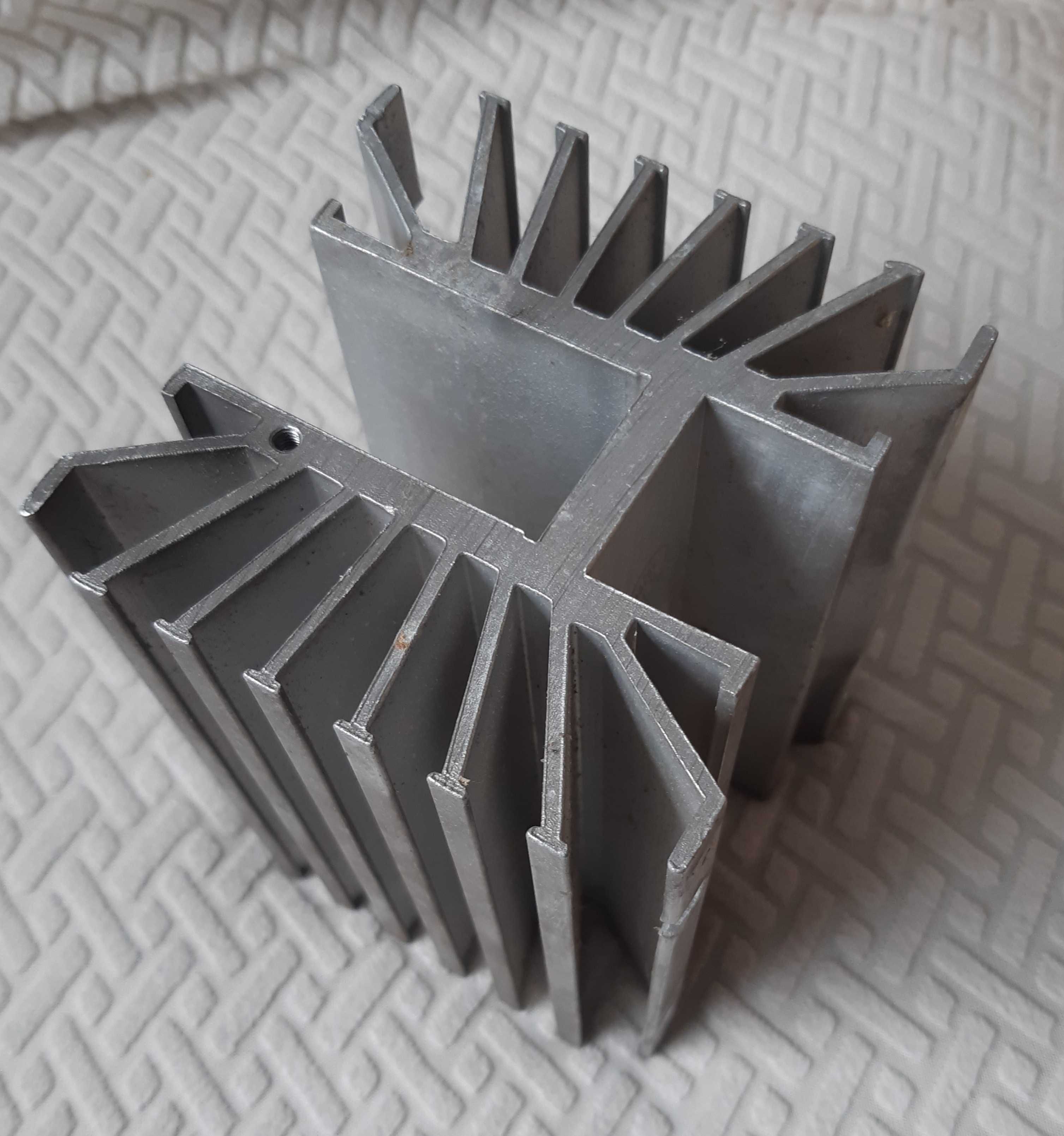 Tyrystor T 00-40-04 z radiatorem