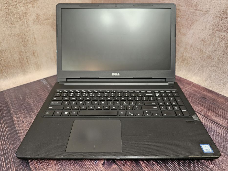Dell Vostro 3568 (Core i3-7020U/8Gb/HD Graphics 620/SSD 256Gb/FullHD)