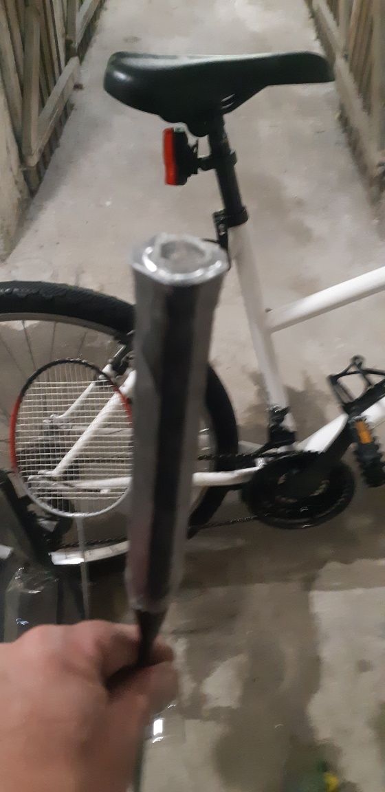 Sprzedam rakiety do badmintona