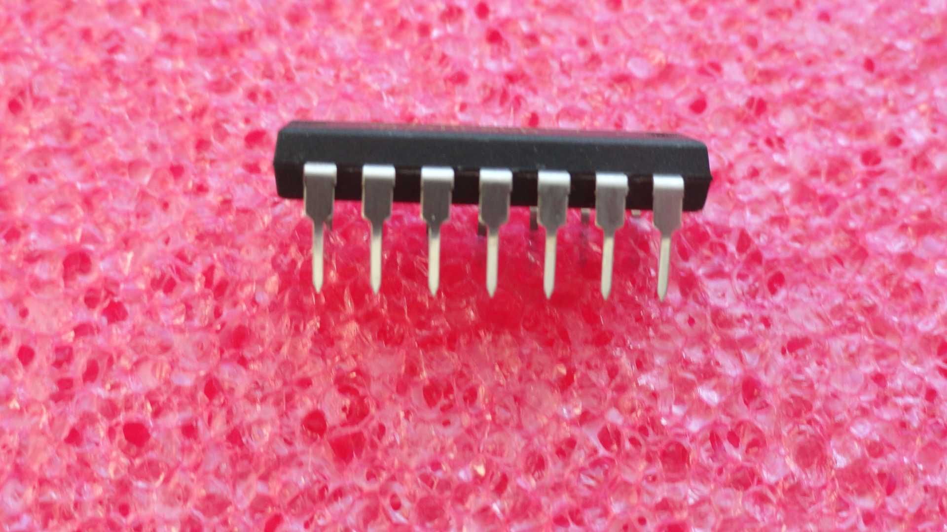 Układ scalony SN 74HC05N (6 x inwerter)Texas Instruments. NOS.-12 szt.