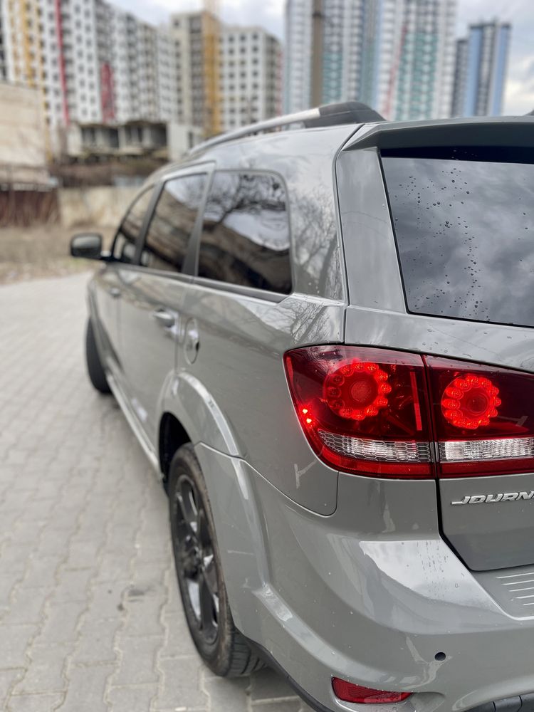 Продам авто Dodge Journey