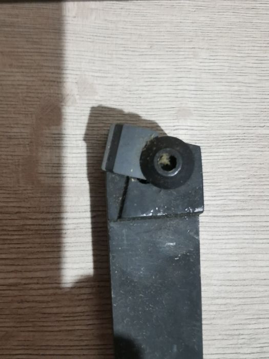 Nóż tokarski 25x25