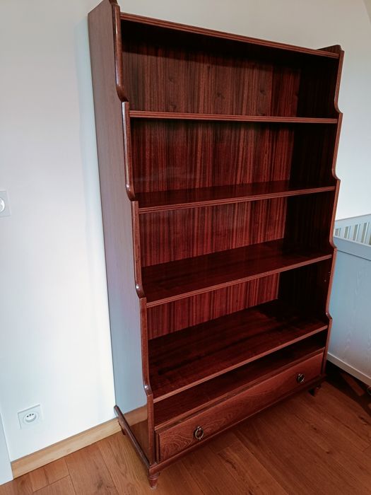 Regał w stylu angielskim Henryków