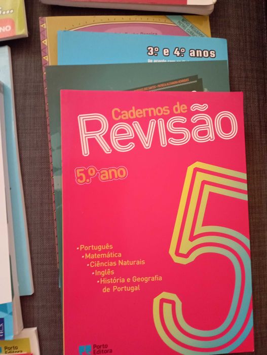 Manuais de apoio escolar - Diversos anos e disciplinas
