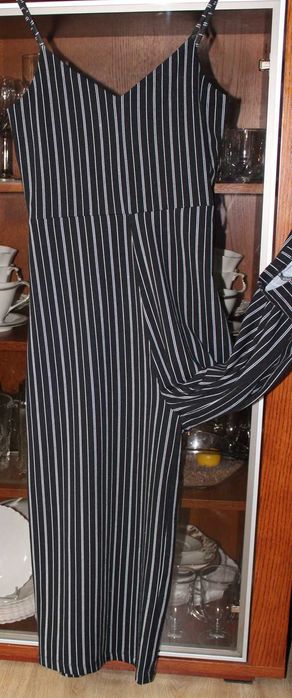 Kombinezon czarno-biały letni na ramiączkach