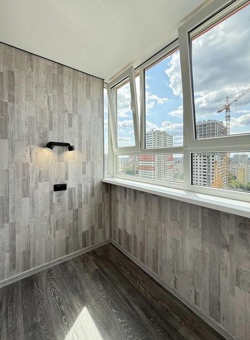 Продаж євро-двокімнатної квартири в Броварах в ЖК Атлант NP