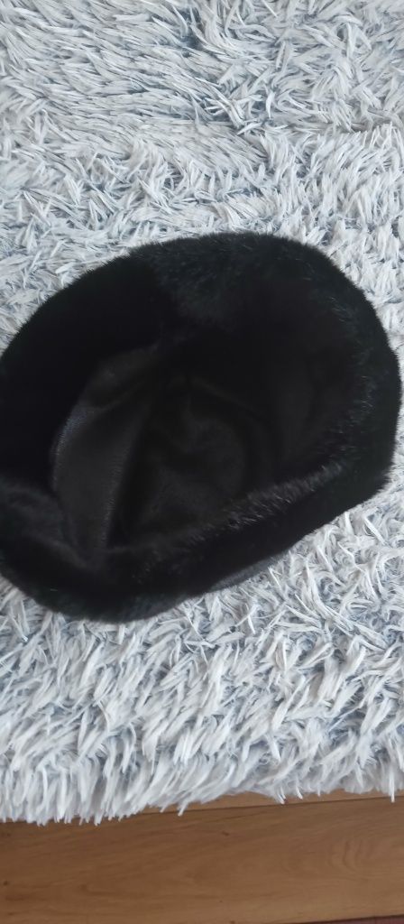 Nowy kapelusz/czapka czarna