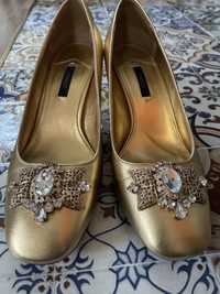 Pantofle złote eleganckie, ślubne