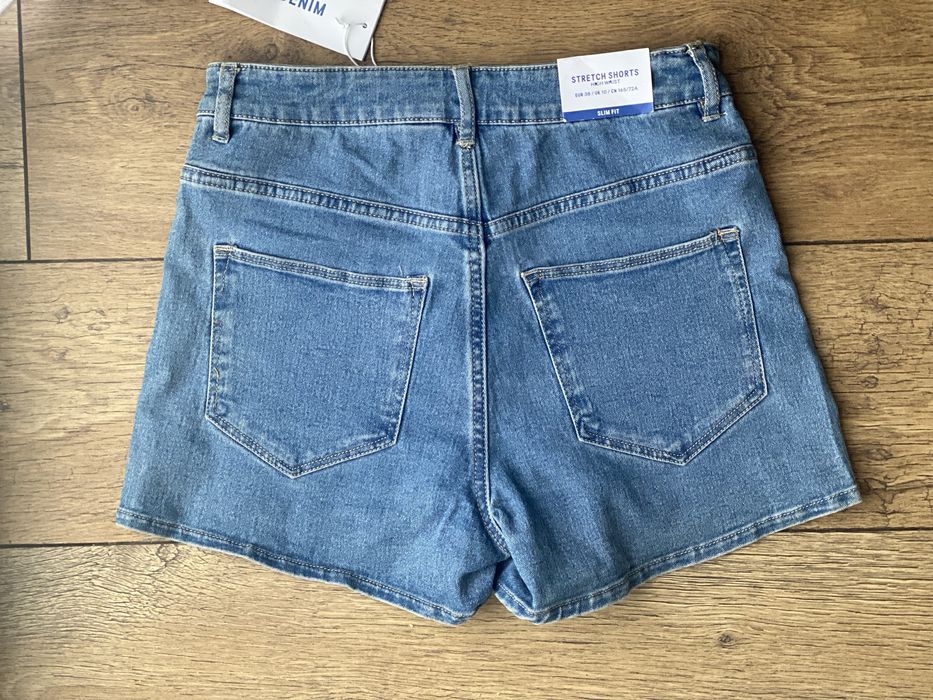 Жіночі джинсові шорти