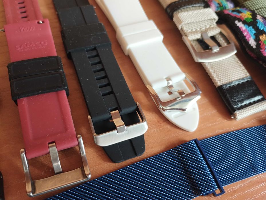 Kolekcja pasków do zegarków 22mm (24 pasków)