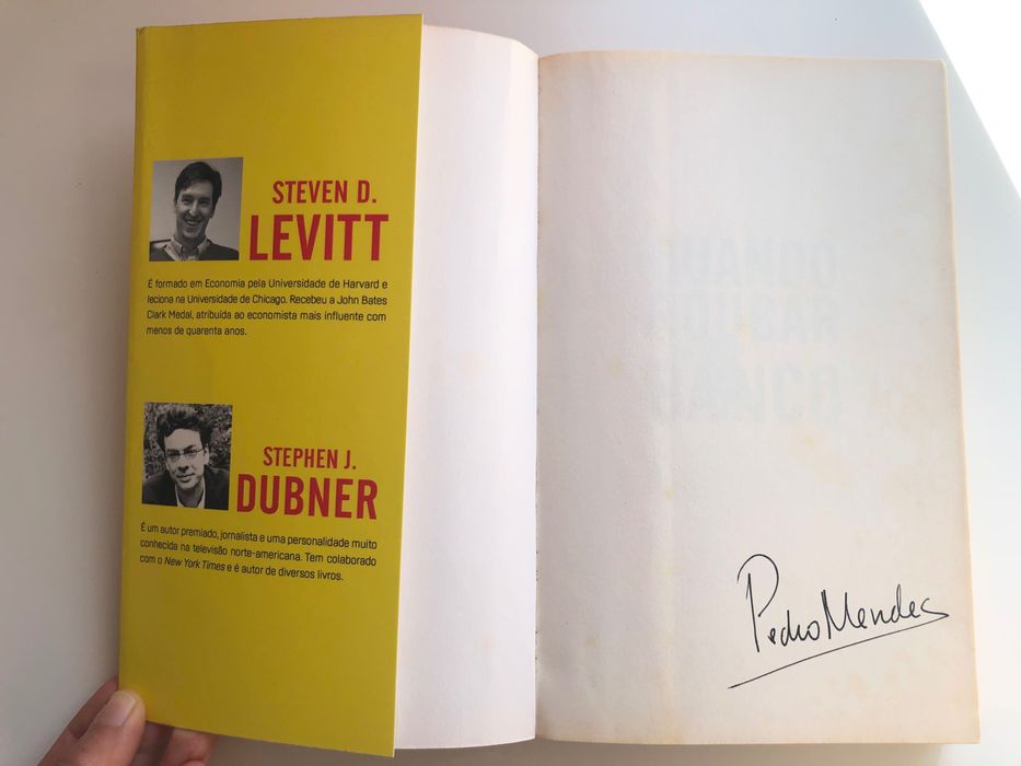 Um guia 100% freak para entender a economia e o mundo-Portes Gratuitos