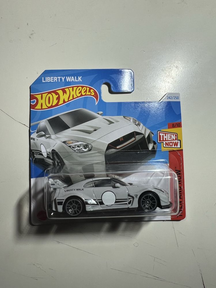 Hot Wheels Nissan GTR Liberty walk