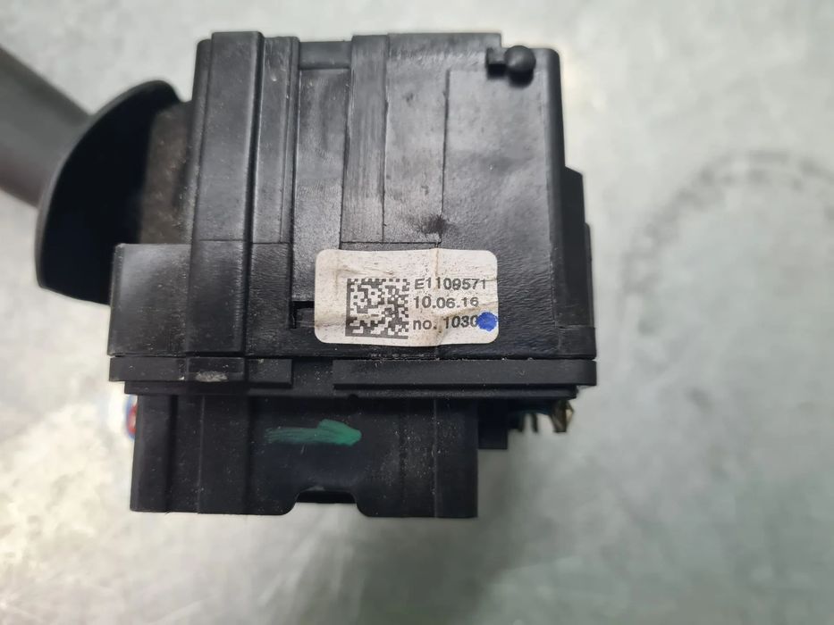 Manípulo do limpa vidros RENAULT Twingo III (BCM_)