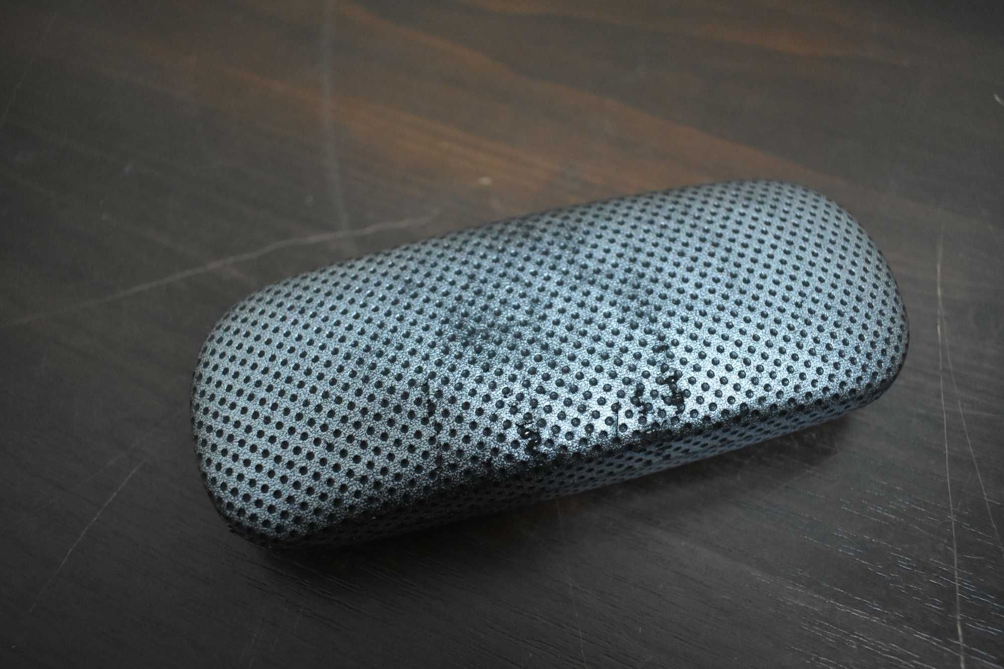 Etui twarde na okulary