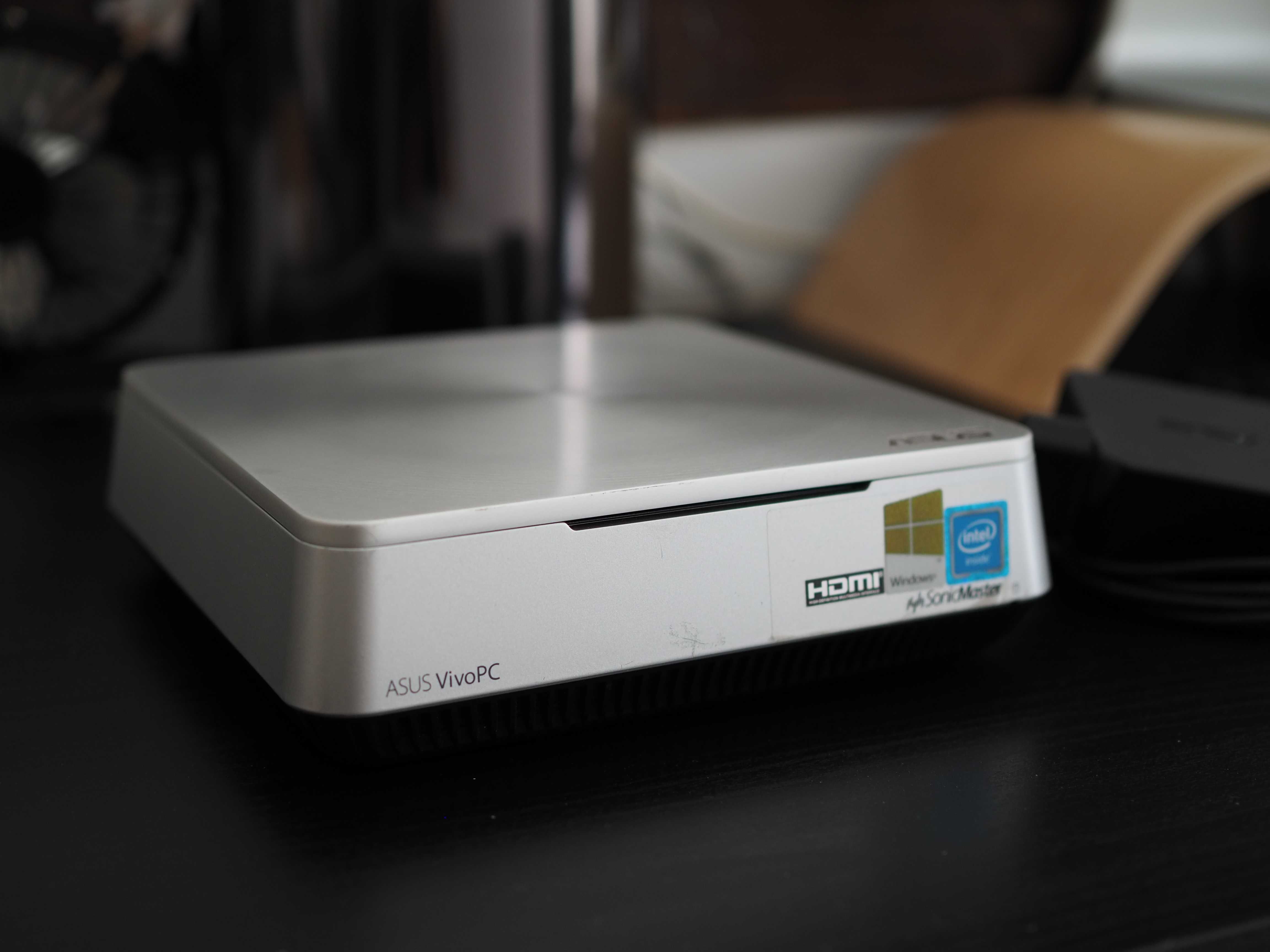 Computador AsusVivoPC SonicMaster VM42