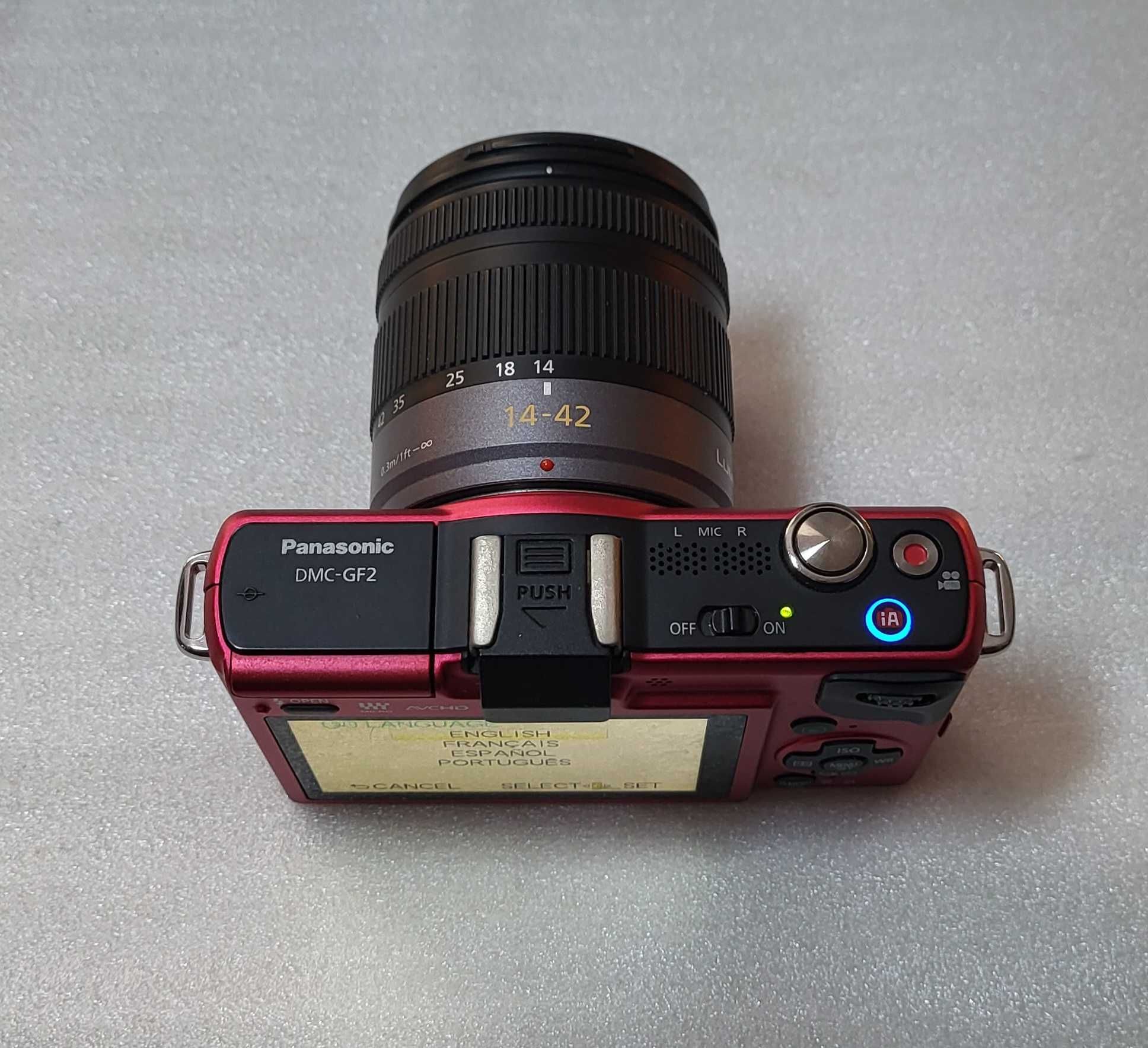 Цифровой фотоаппарат Panasonic Lumix DMC-GF2 + G Vario 14-42мм ASPH