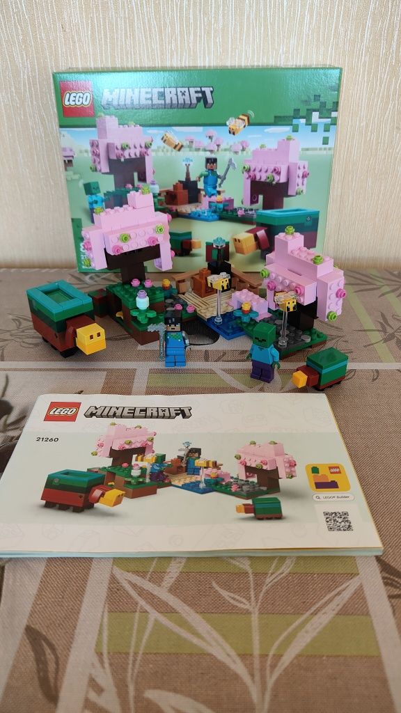 Конструктор LEGO Minecraft Цветущий вишневый сад (21260)

Джерело: htt