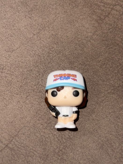 Стів, Stiv, kinder joy, фігурки, дивні дива, stranger things