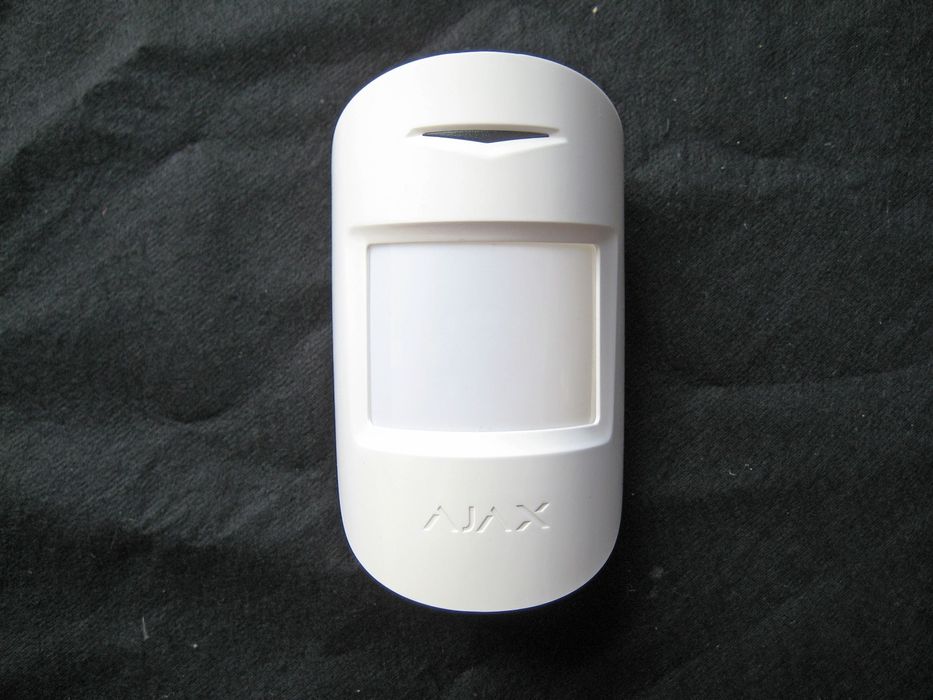 Беспроводной датчик движения Ajax MotionProtect PLUS White