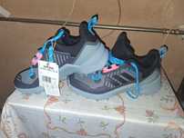 Adidas terrex swift r3