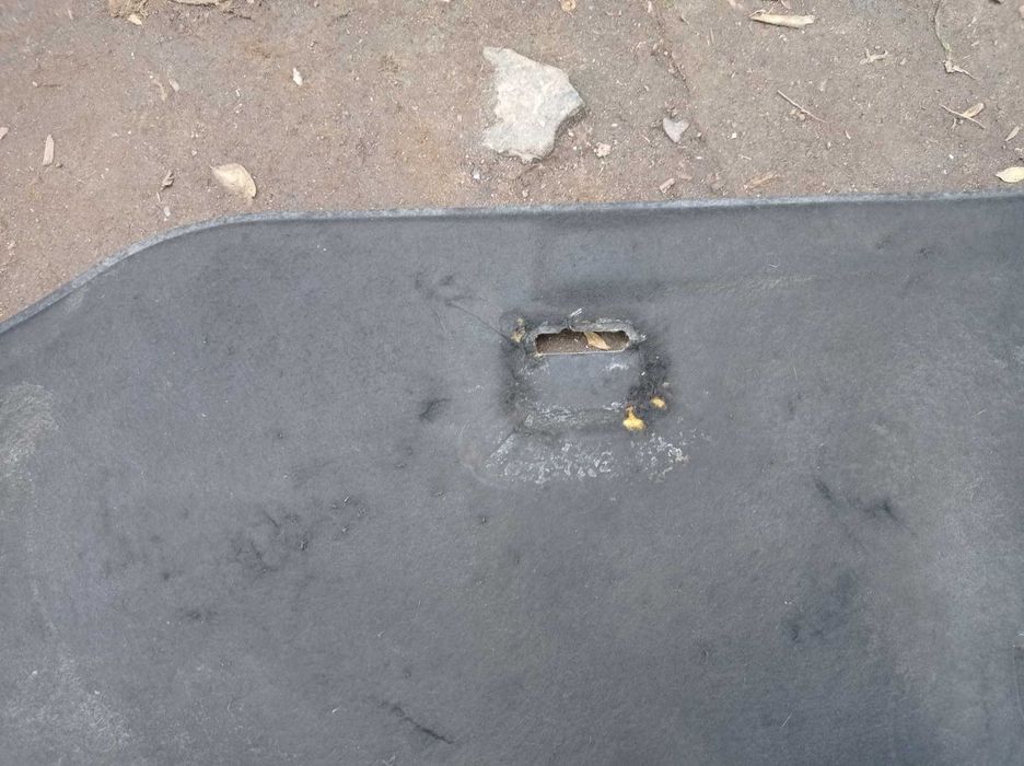 Шумоізоляція капота Renault Clio III