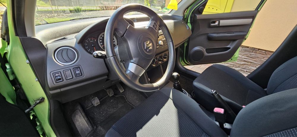 Suzuki Swift 1.3 benzyna