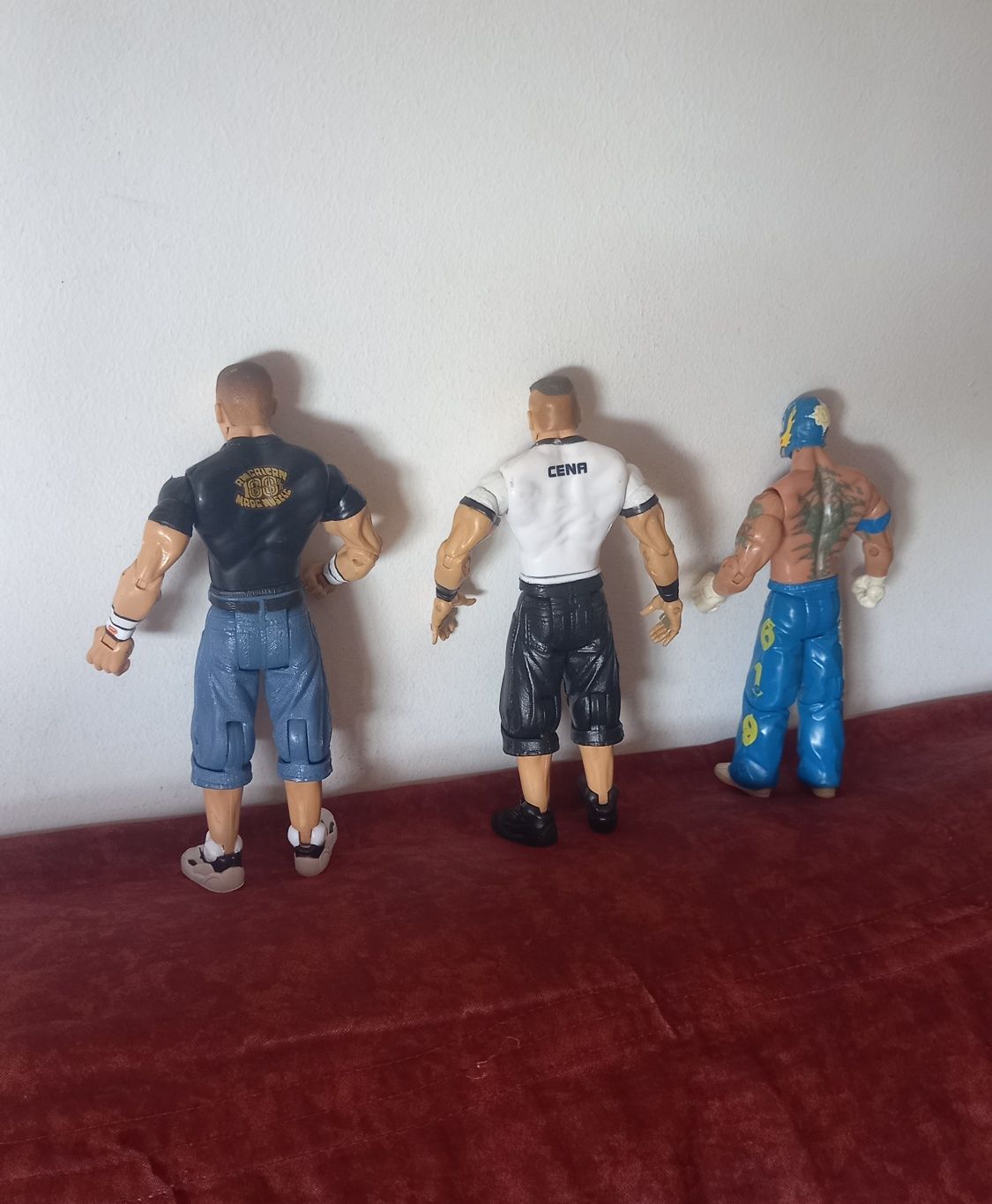 Conjunto 3 bonecos WWE (usados)