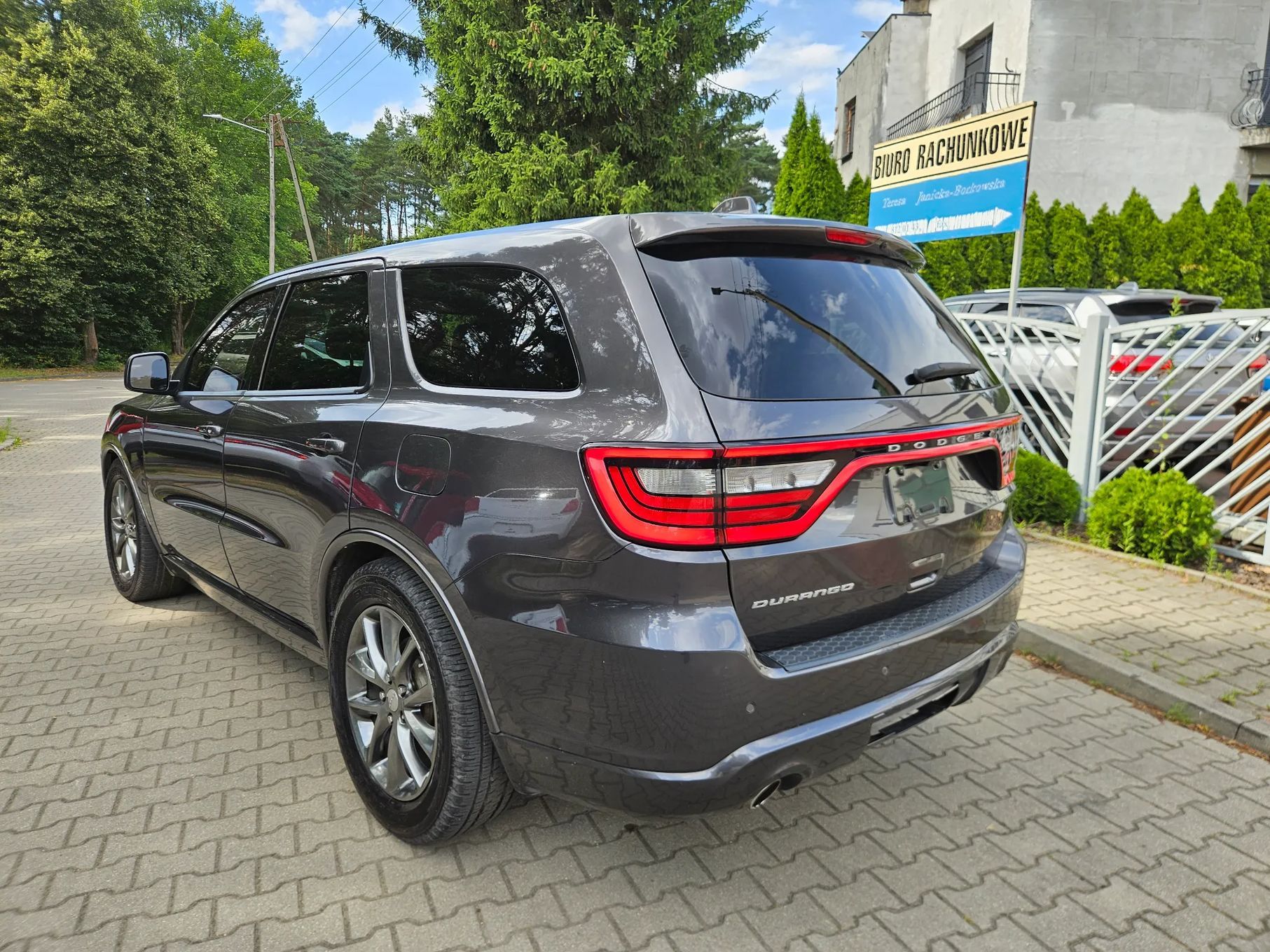 Dodge Durango Po Oplatach Zapłacona Akcyza 7 miejsc stoi w PL