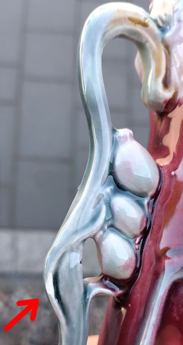 Wazon majolika sygnowany