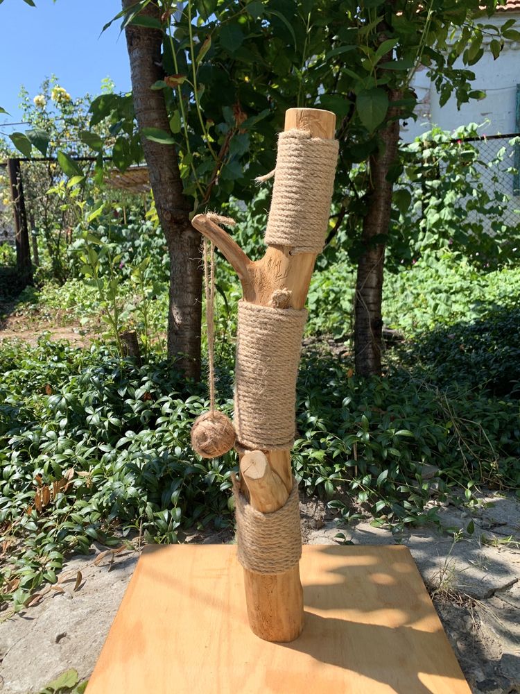 Нова деревяна дряпалка / кігтеточка когтеточка