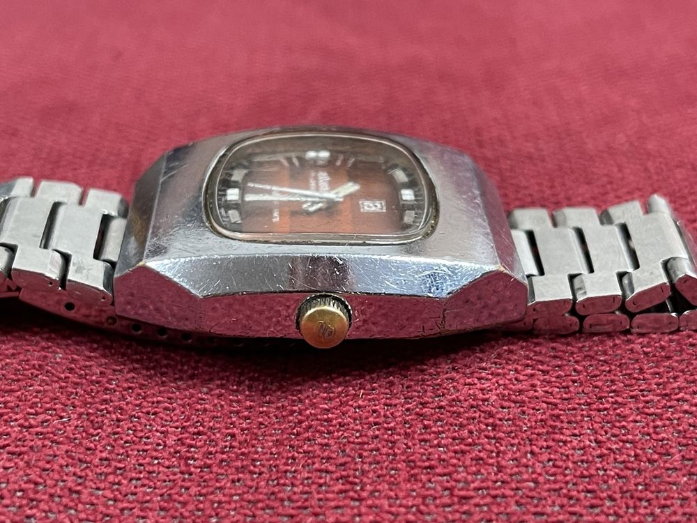 Zegarek Atlantic Square Date z Lat 70