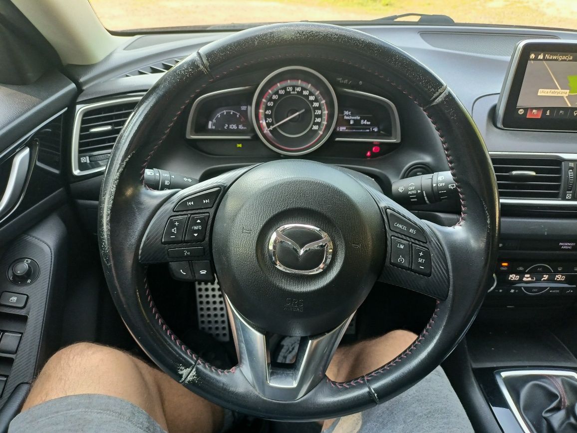 Mazda 3 2.2 D SKAYACTIV 150KM Black Limited