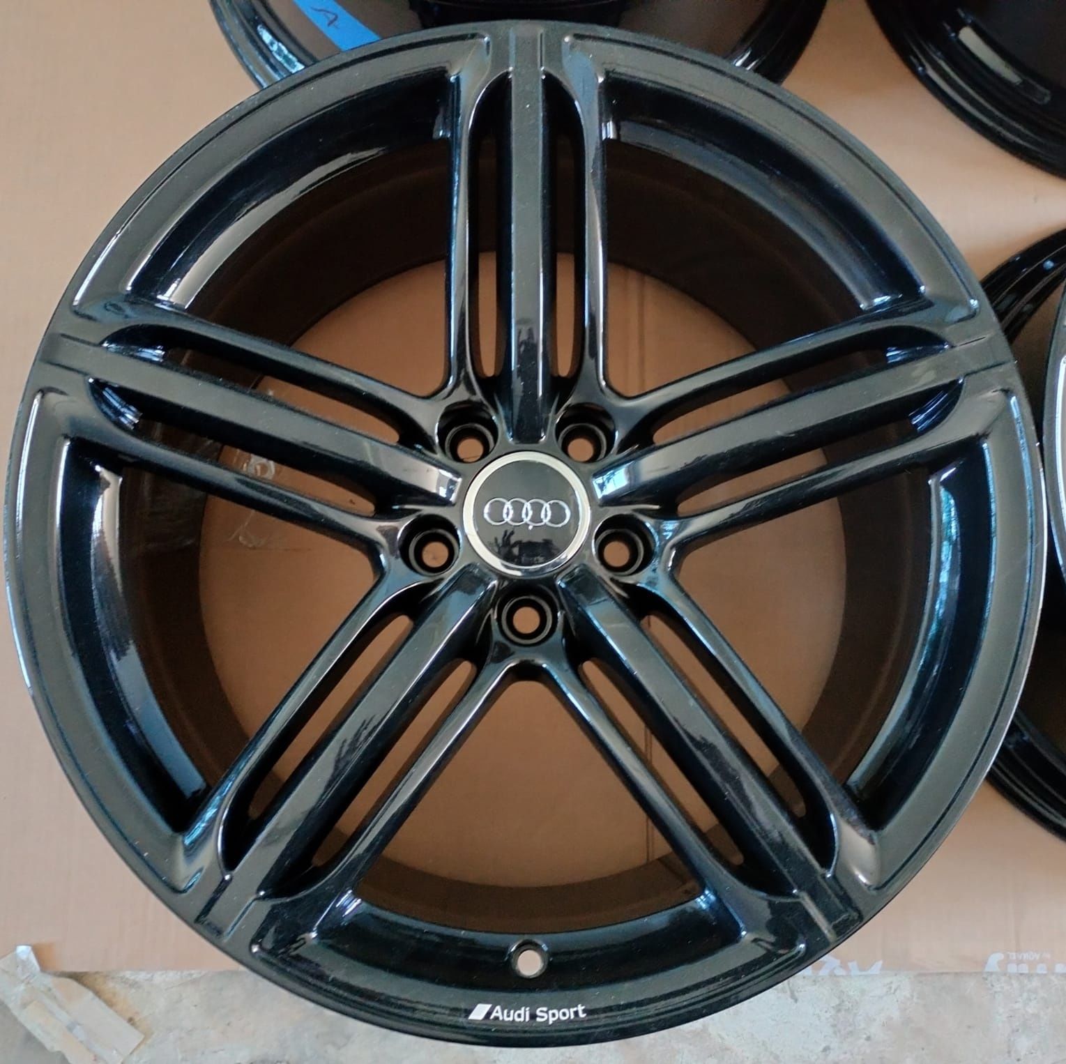 Felgi aluminiowe Audi A4 A5 S5 A6 A7 Q5 9x19 ET33 5x112 Pompei