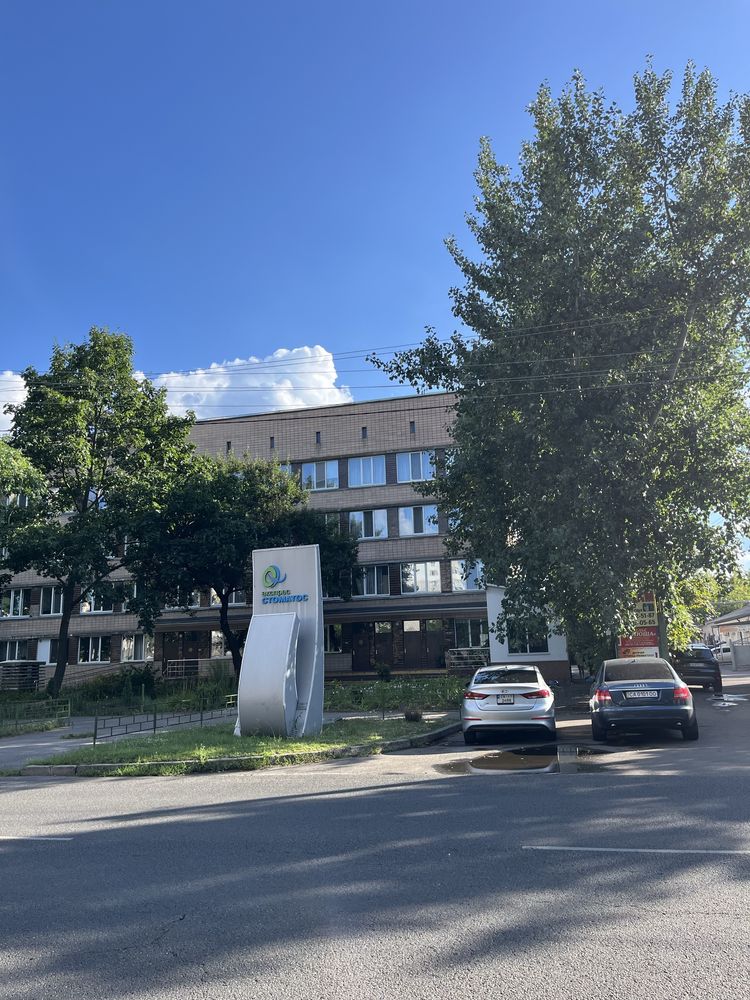 Фасадне приміщення в центрі, вул.Благовісна Супер автом.трафік